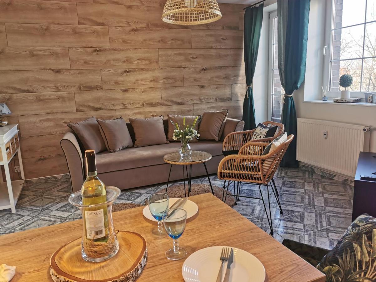 Apartament Kolobrzeg Starowka Welcome Home Bagian luar foto
