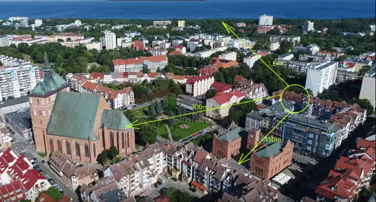 Apartament Kolobrzeg Starowka Welcome Home Bagian luar foto